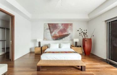 Très belle villa qui offre une vue imprenable sur la mer