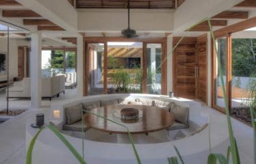 Villa cinématographique unique en Amazonie / Manaus