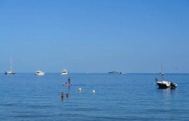 AGNIIQUE IMMOBILE DI PRESTIGIO su 2 livelli: 250 mq abitabili ad OLETTA VISTA MARE