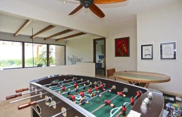 Very nice modern villa with stunning ocean views