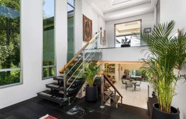 Magnifique villa avec une vue splendide sur la mer située à Layan