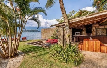 Propriété pieds dans l eau  exclusive  dans une île paradisiaque à Angra dos Reis