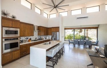 Très belle villa contemporaine avec vue sur l&rsquo;océan
