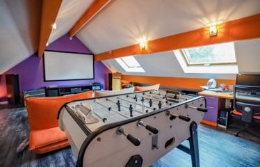 Adainville   PROPRIÉTÉ EXCEPTIONNELLE AVEC PISCINE COUVERTE .