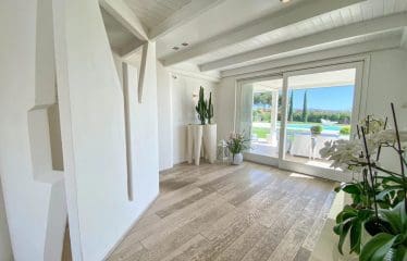 Belle villa moderne de luxe située à Cecina