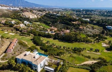 Très belle villa de luxe moderne située à Marbella