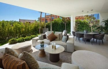 Très belle villa moderne jumelée située à Marbella