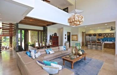 Very nice modern villa with stunning ocean views