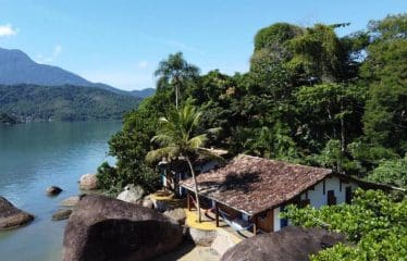 Somptueuse Propriété   Retraite privée de 12 hectares en bord de mer à vendre à Paraty-Rio
