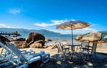 Très belle VILLA vue sur la mer  à Ilhabela