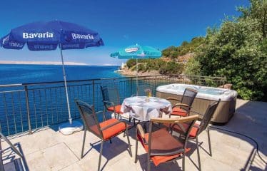 Villa splendide en bord de mer dans la région de Zadar