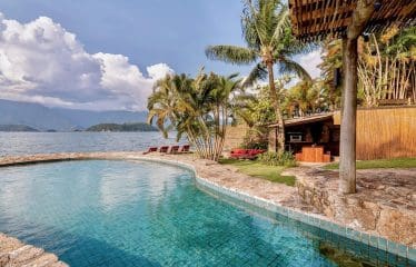 Propriété pieds dans l eau  exclusive  dans une île paradisiaque à Angra dos Reis