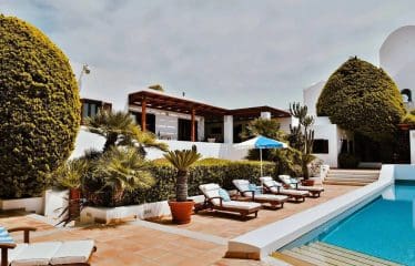 Splendide villa avec vue mer située à Santorin