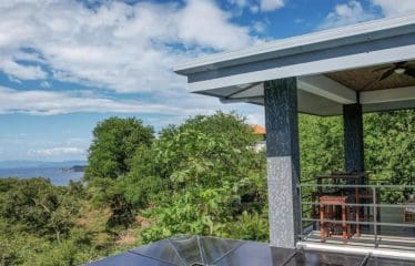 Belle maison moderne et meublée située à Paraiso