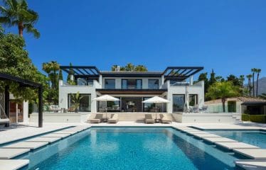 Magnifique villa de luxe située à Nueva Andalucia