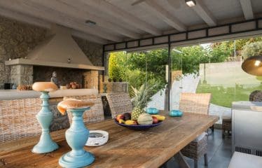 Belle Villa  à Kranidi Ververoda  Vue Mer 