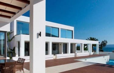 Magnifique Villa moderne en bord de mer