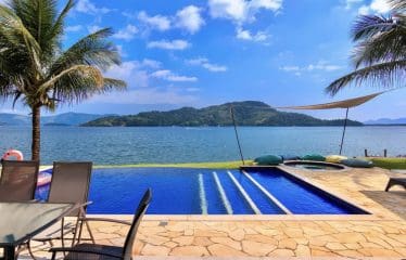 DOSSIER CONFIDENTIEL   Superbe propriété de luxe sur la mer à Angra dos Reis