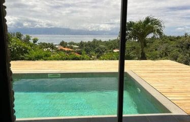 Villa Teavaro Moorea vue sublime du lever du soleil et de l&rsquo;ile de Tahiti