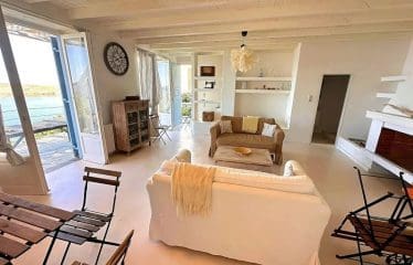 Belle villa siutée à Kea avec une très belle vue sur la mer
