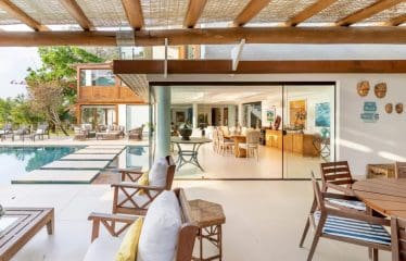 Magnifique Manoir sur le front de mer à Buzios