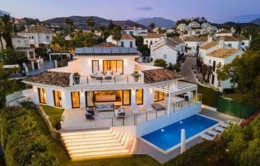 Magnifique propriété vue imprenable sur la mer au cœur de la vallée du golf