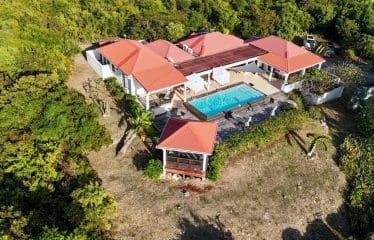 Belle Villa Bali – Vue Mer – Terres Basses