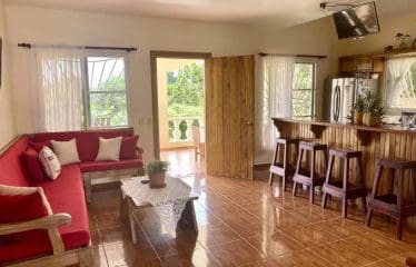 Très belle villa située dans un endroit calme à Cabrera
