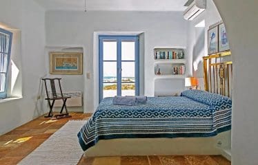 Très belle villa de luxe avec une vue imprenable sur la mer située à Paros