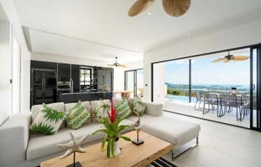 Very beautiful villa with a panoramic view of the sea