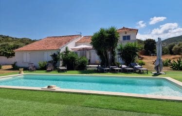 Magnifique et  unique  villa  dans la nature à 5 minutes de la plage de la ROYA