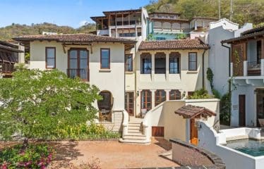 Très belle maison moderne avec une vue sur l&rsquo;océan