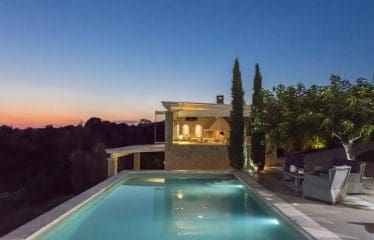 Belle Villa  à Kranidi Ververoda  Vue Mer 