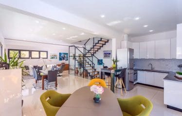Très belle Villa en pierre située dans le quartier Omis