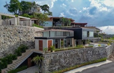 Splendide villa de luxe avec une vue panoramique sur la mer