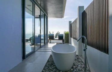 Très belle villa de luxe avec une vue époustouflante sur la mer