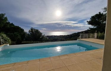 Magnifique Villa de luxe aux Issambres – Vue mer panoramique