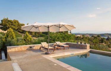 Belle Villa  à Kranidi Ververoda  Vue Mer 