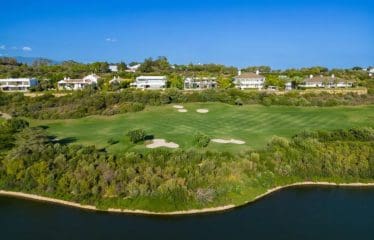 Splendide villa de luxe située au bord du golf