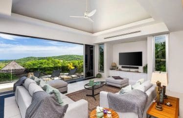 Magnifique villa avec une vue splendide sur la mer située à Layan