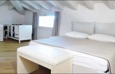 Très belle villa moderne située à Pietrasanta