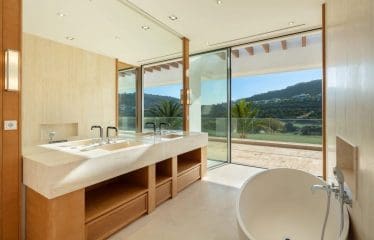 Magnifique villa de luxe située à côté du parcours de golf Finca Cortesin