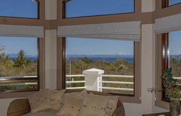 Grande villa avec une vue sur l&rsquo;océan située à Ocotal