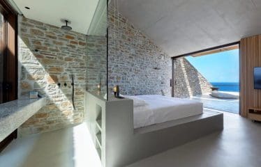 superbe villa au design architectural distinctif sur l’île de Sérifos.