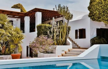 Splendide villa avec vue mer située à Santorin
