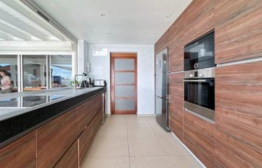 Belle Villa Bali – Vue Mer – Terres Basses