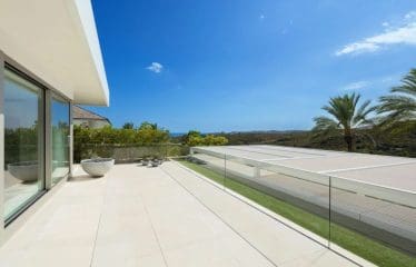 Splendide villa de luxe située au bord du golf