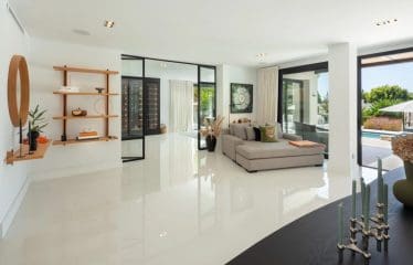 Magnifique villa de luxe située à Nueva Andalucia
