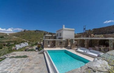 Magnifique Villa les pieds dans l&rsquo;eau – Île de Kéa