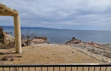 Propriété d’exception  pieds dans l&rsquo; eau , située au cœur des sanguinaire AJACCIO